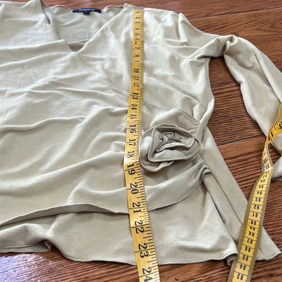 Karen Kane Lifestyle Petites chartreuse green faux wrap top. Size Large. - Picture 7 of 10